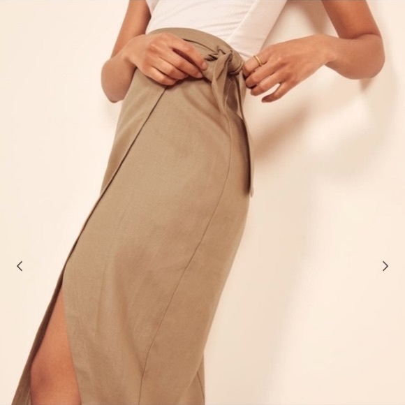 Reformation - Florence linen midi wrap skirt / size M petite / tan - Picture 3 of 14